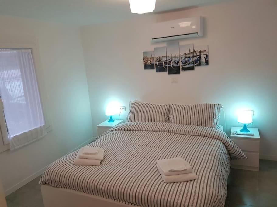 Center 15 Minutes From Venice, Parking Bellini Appartamento